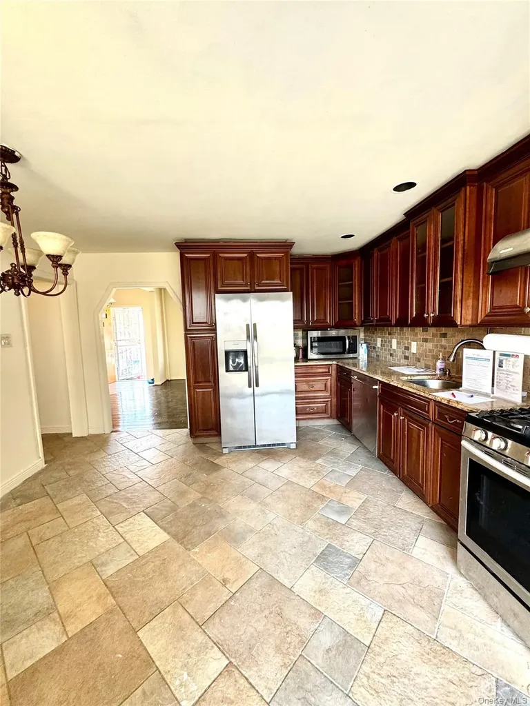52-16 69th Place Maspeth NY 11378