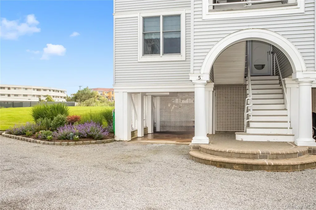 580 Dune Road Westhampton NY 11978