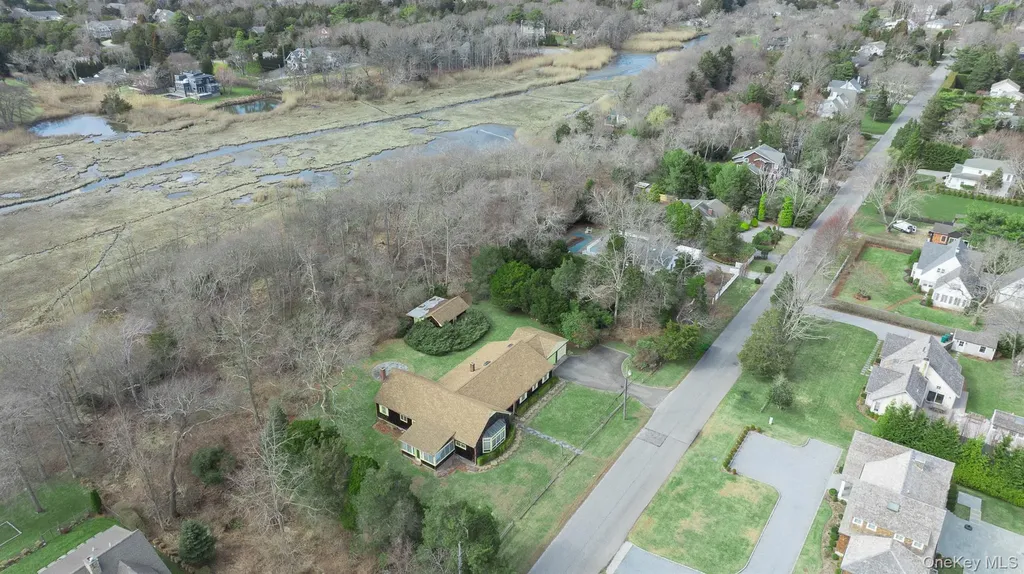 43 Halsey Road Remsenburg NY 11901