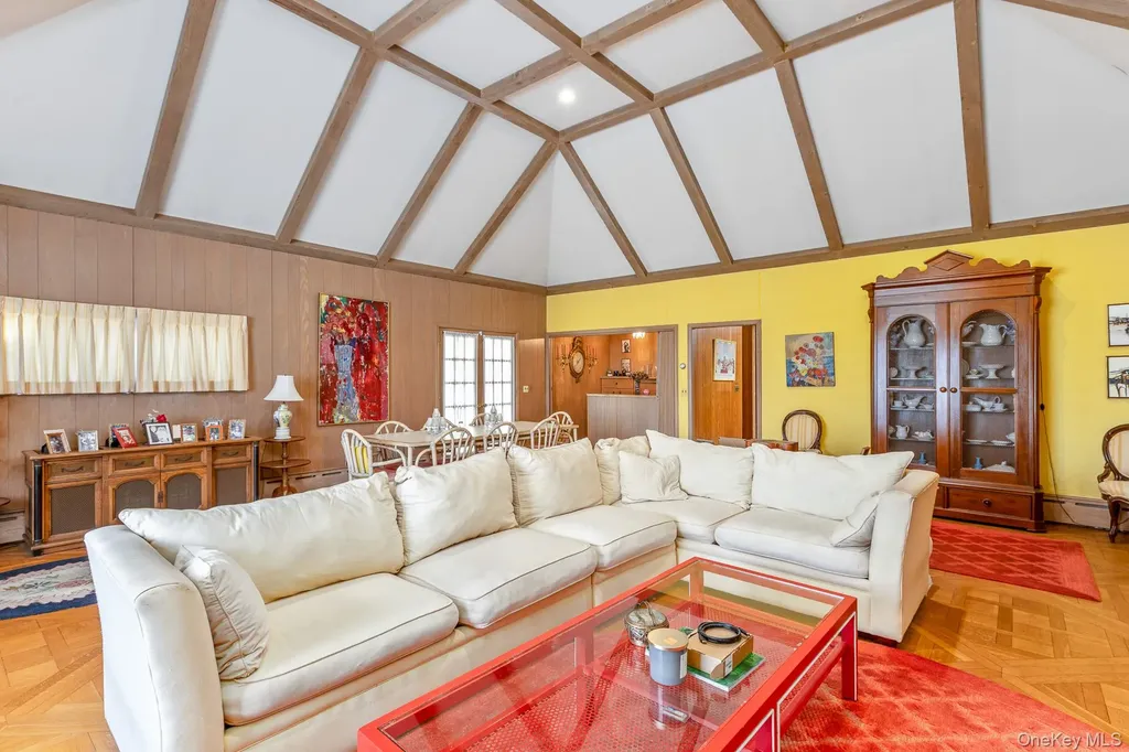 43 Halsey Road Remsenburg NY 11901