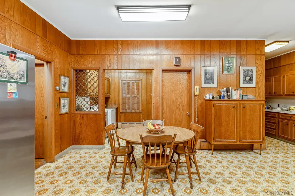 43 Halsey Road Remsenburg NY 11901