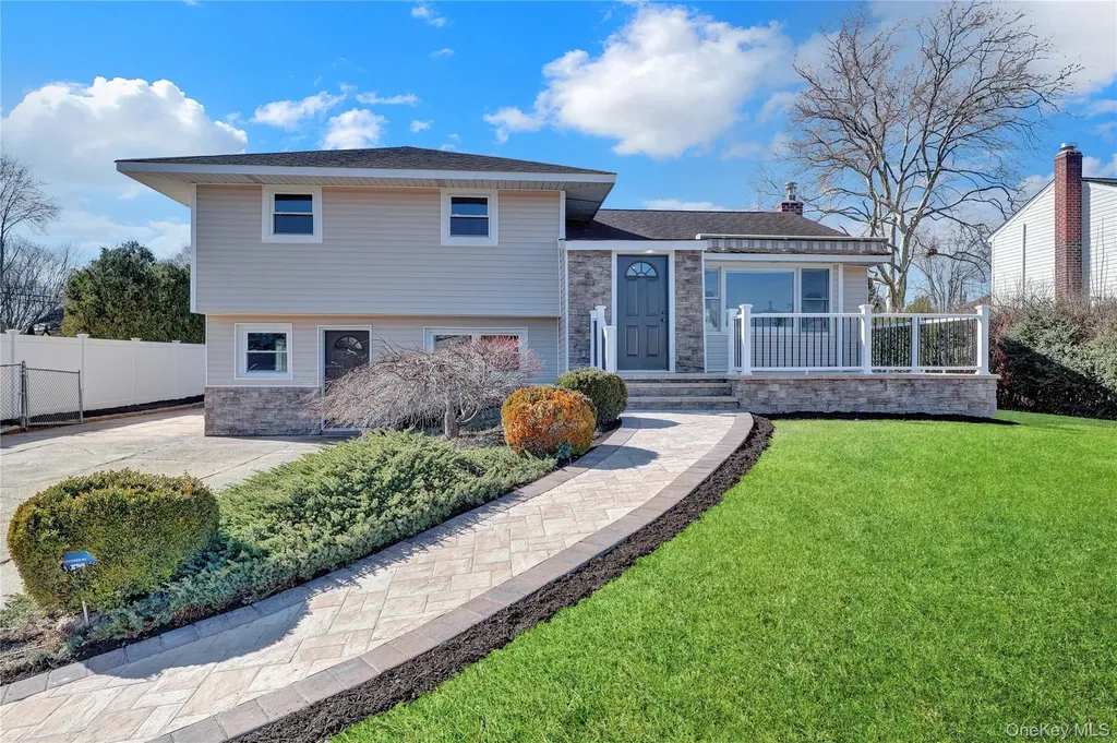 19 Gardenia Drive Commack NY 11725