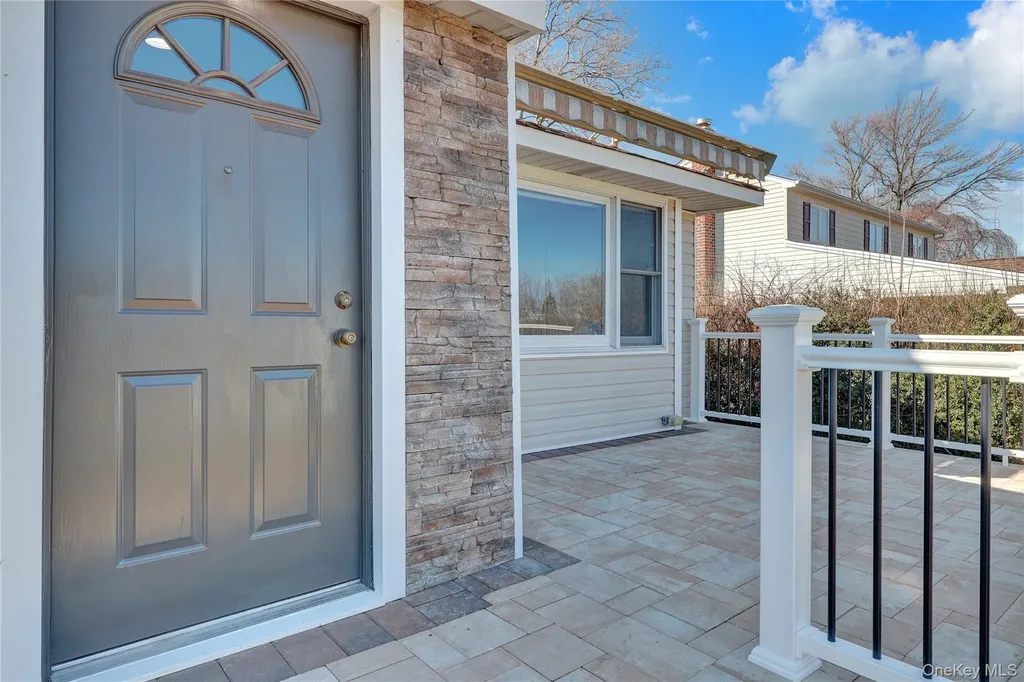 19 Gardenia Drive Commack NY 11725