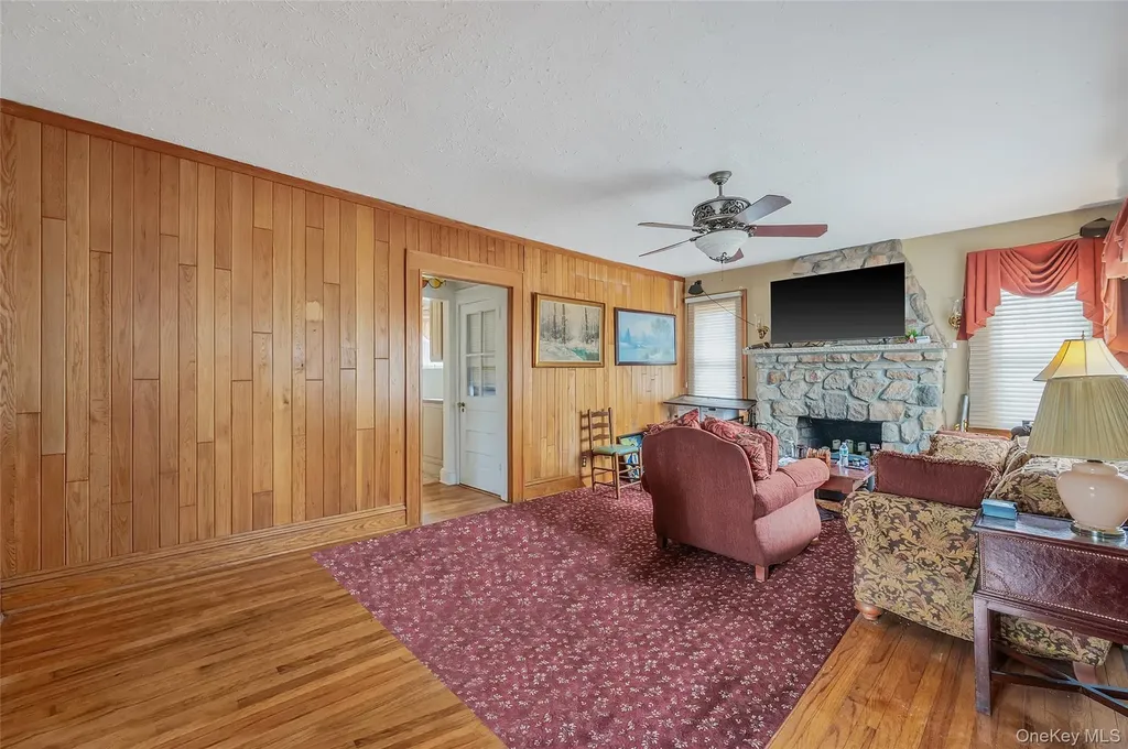175 Rockaway Parkway Valley Stream NY 11580