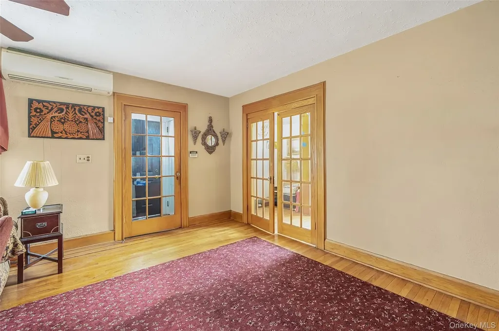 175 Rockaway Parkway Valley Stream NY 11580