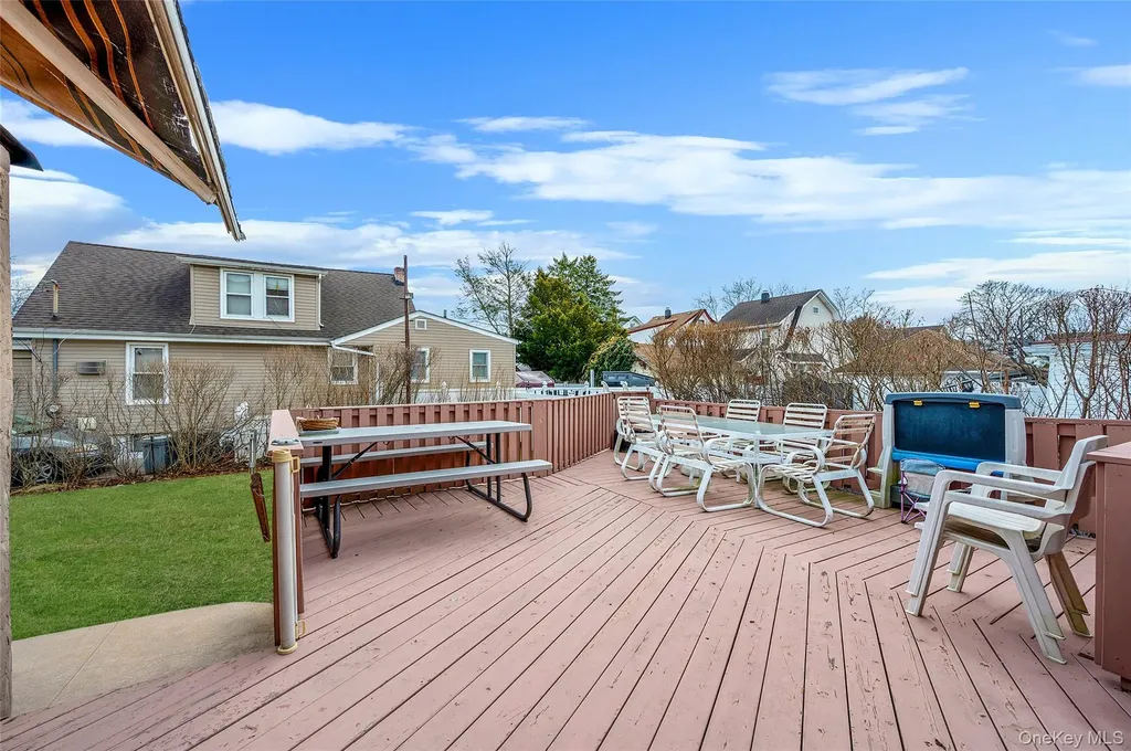 175 Rockaway Parkway Valley Stream NY 11580