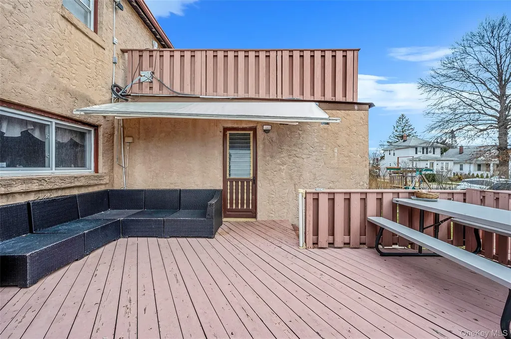 175 Rockaway Parkway Valley Stream NY 11580