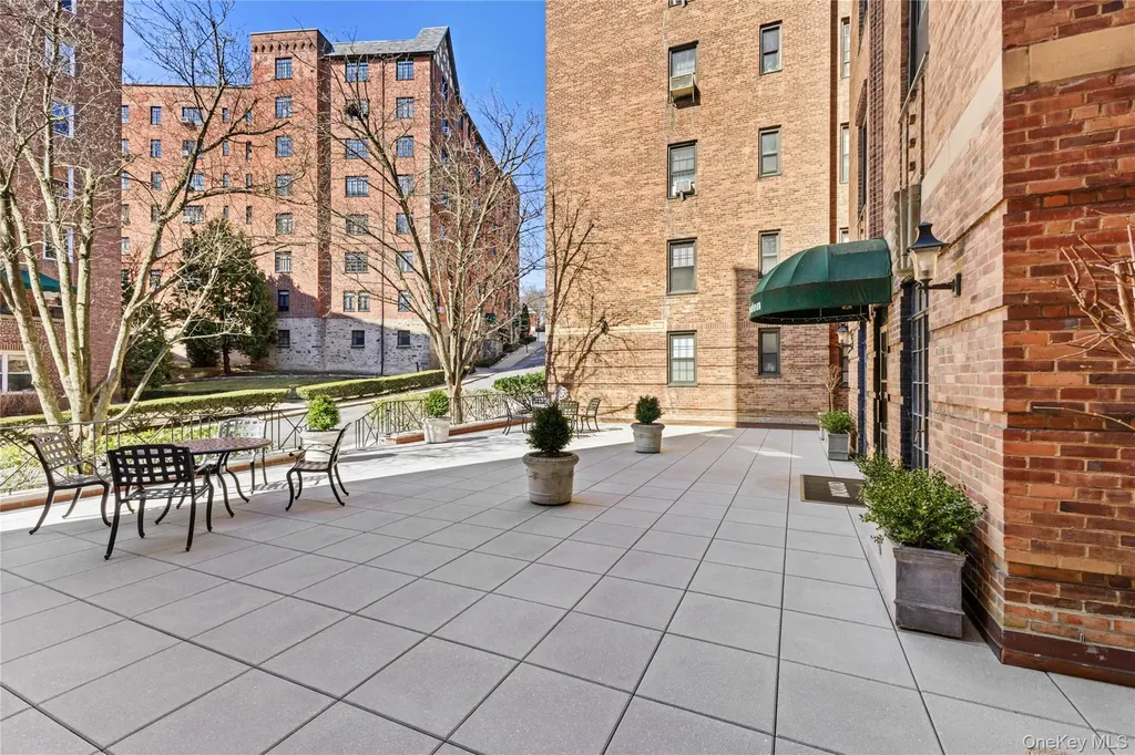 35 Parkview Avenue Bronxville NY 10708