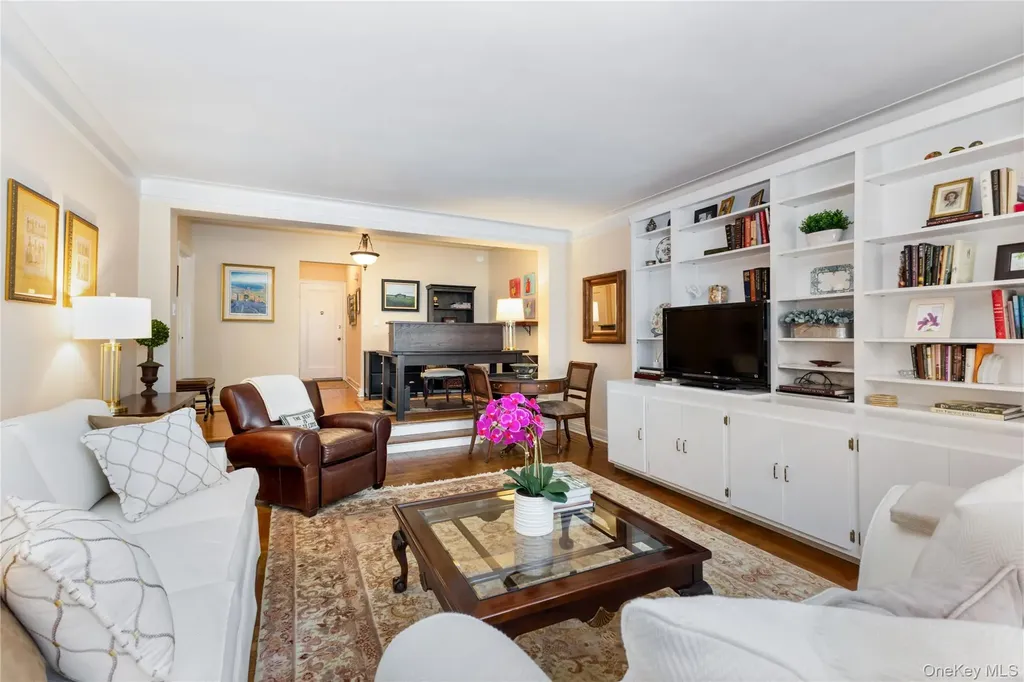 35 Parkview Avenue Bronxville NY 10708