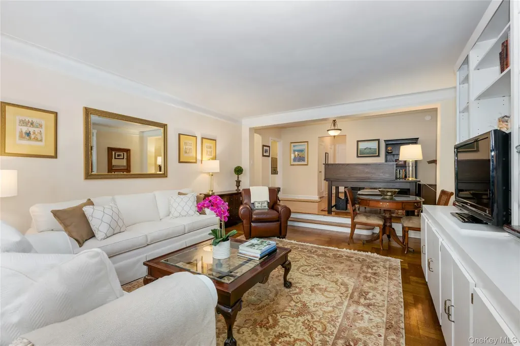 35 Parkview Avenue Bronxville NY 10708