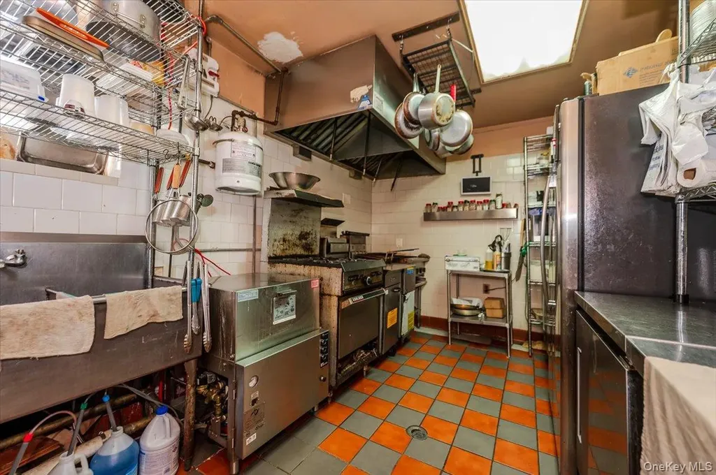 2918 Bruckner Boulevard Bronx NY 10465