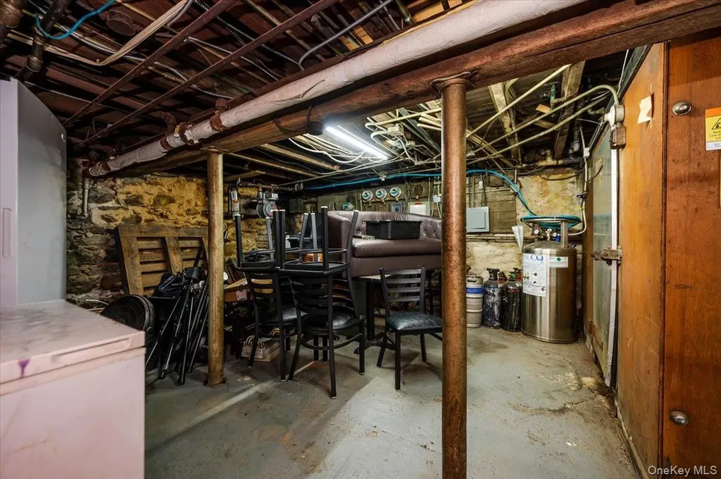2918 Bruckner Boulevard Bronx NY 10465