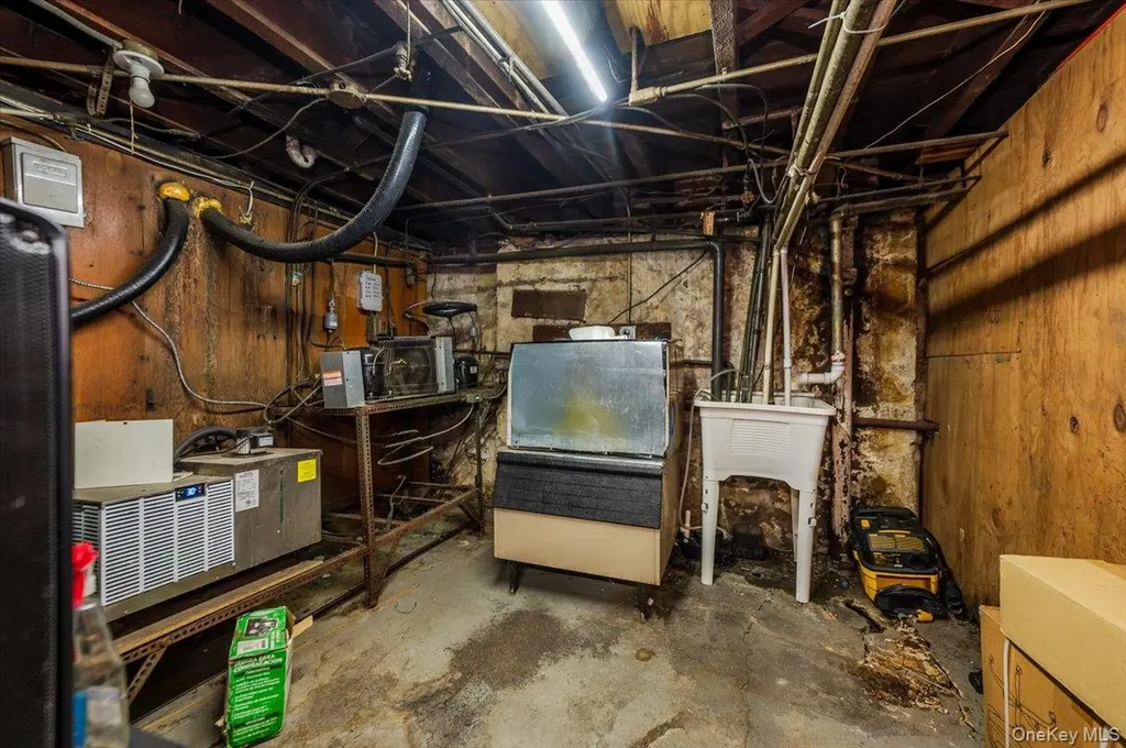 2918 Bruckner Boulevard Bronx NY 10465