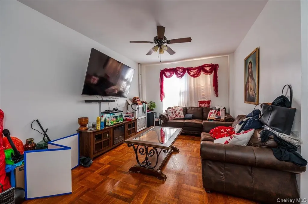 2918 Bruckner Boulevard Bronx NY 10465