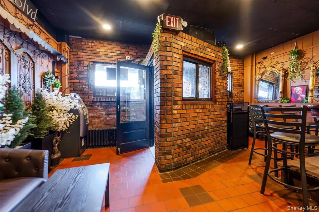 2918 Bruckner Boulevard Bronx NY 10465