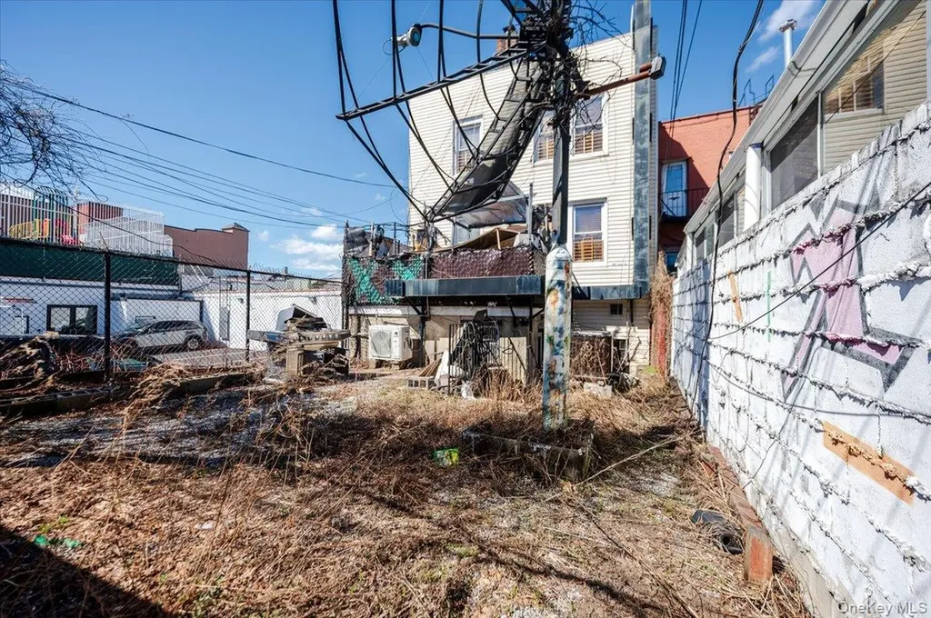 2918 Bruckner Boulevard Bronx NY 10465