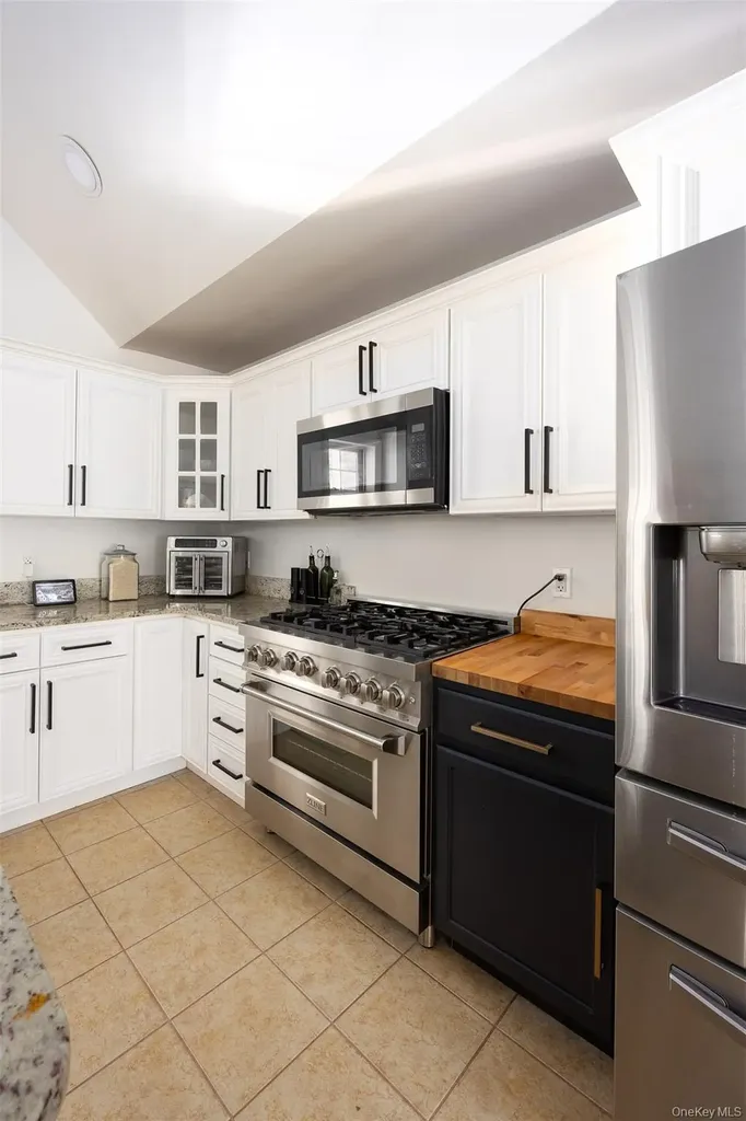 50 Horseshoe Road Millbrook NY 12545