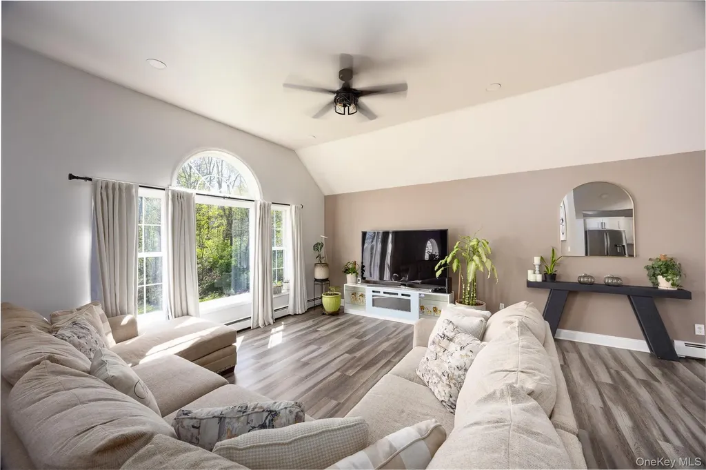 50 Horseshoe Road Millbrook NY 12545
