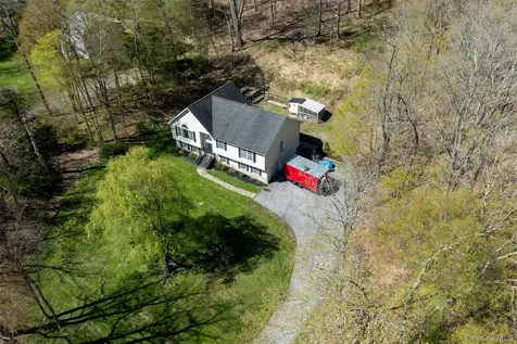 50 Horseshoe Road Millbrook NY 12545