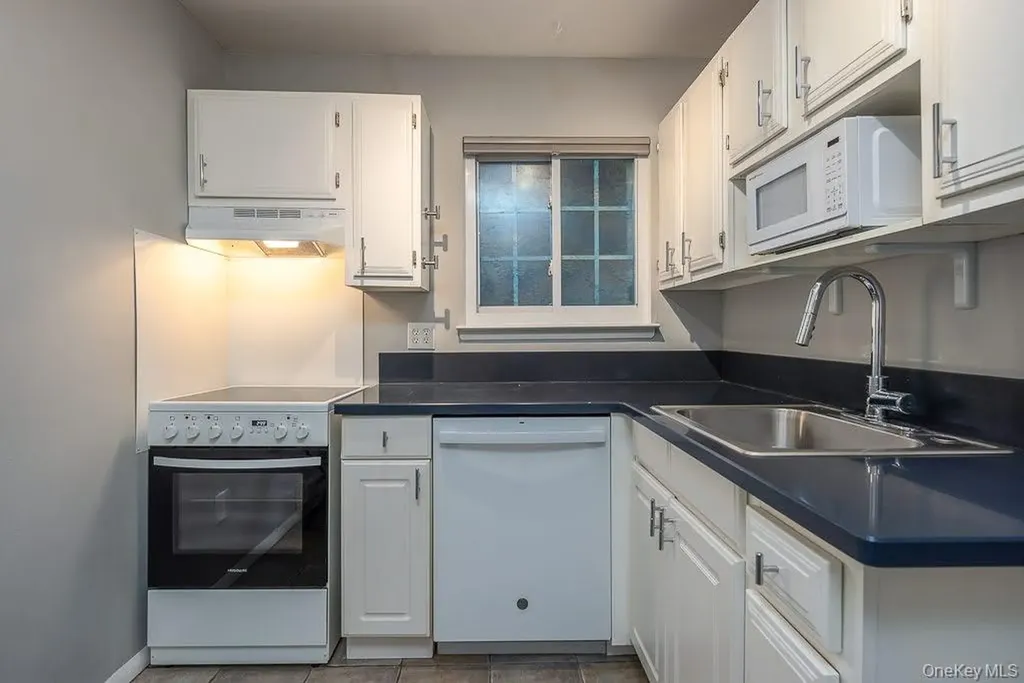 219 Fox Run Lane Carmel NY 10512