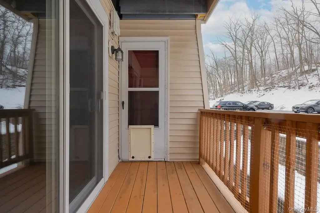 219 Fox Run Lane Carmel NY 10512