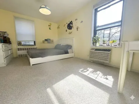 224-24 Union Turnpike Oakland Gardens NY 11364
