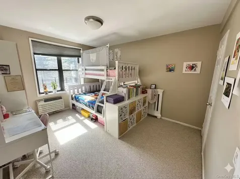 224-24 Union Turnpike Oakland Gardens NY 11364