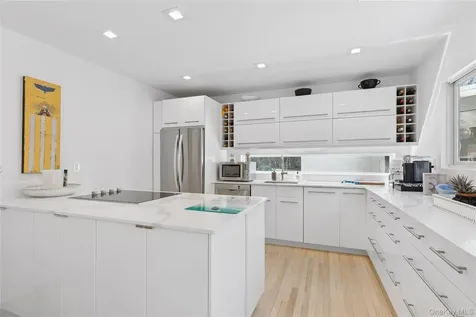 8 Ocean Lane Amagansett NY 11930