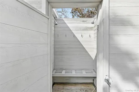 8 Ocean Lane Amagansett NY 11930