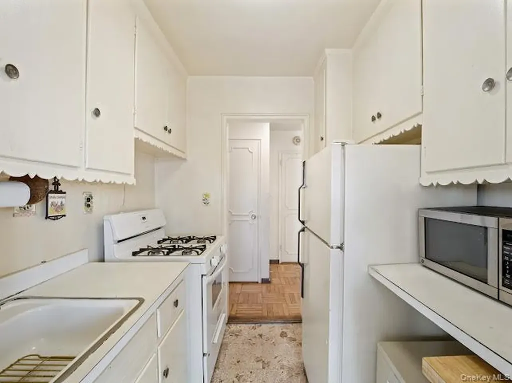 3131 Grand Concourse Bronx NY 10468