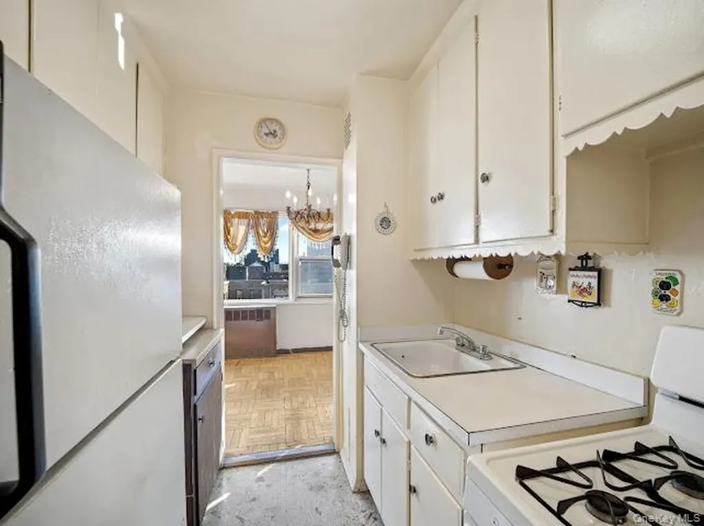 3131 Grand Concourse Bronx NY 10468