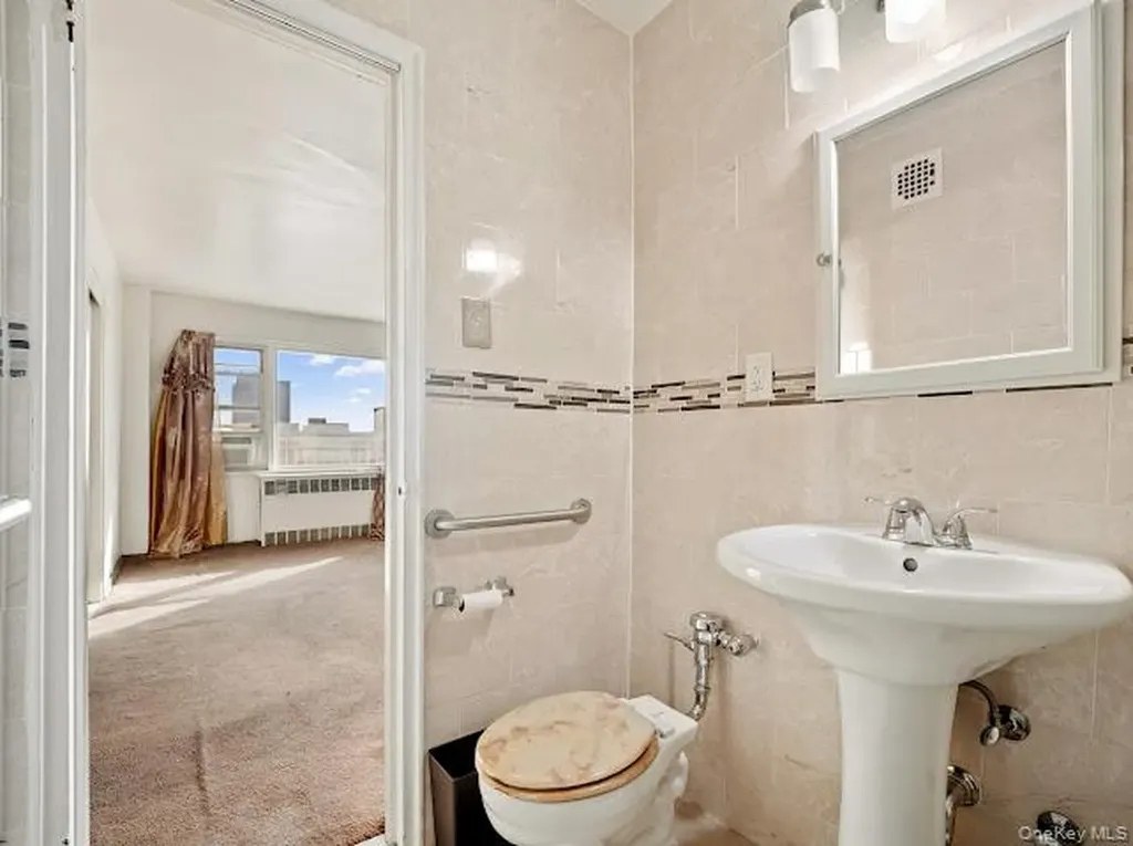 3131 Grand Concourse Bronx NY 10468