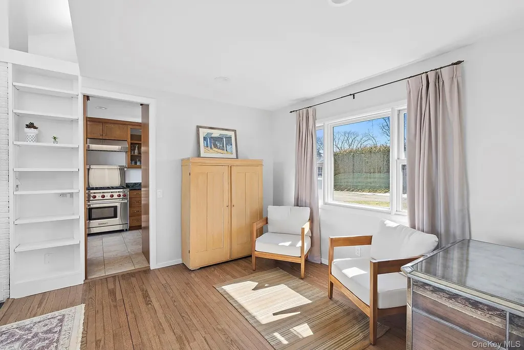 22 Peconic Crescent Hampton Bays NY 11946