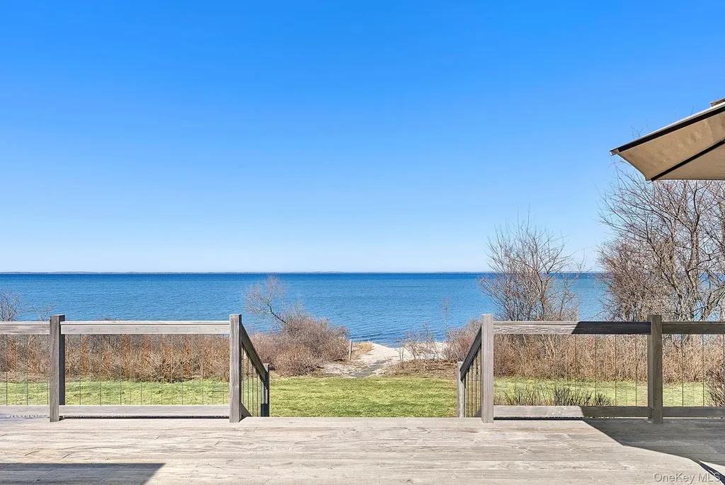 22 Peconic Crescent Hampton Bays NY 11946