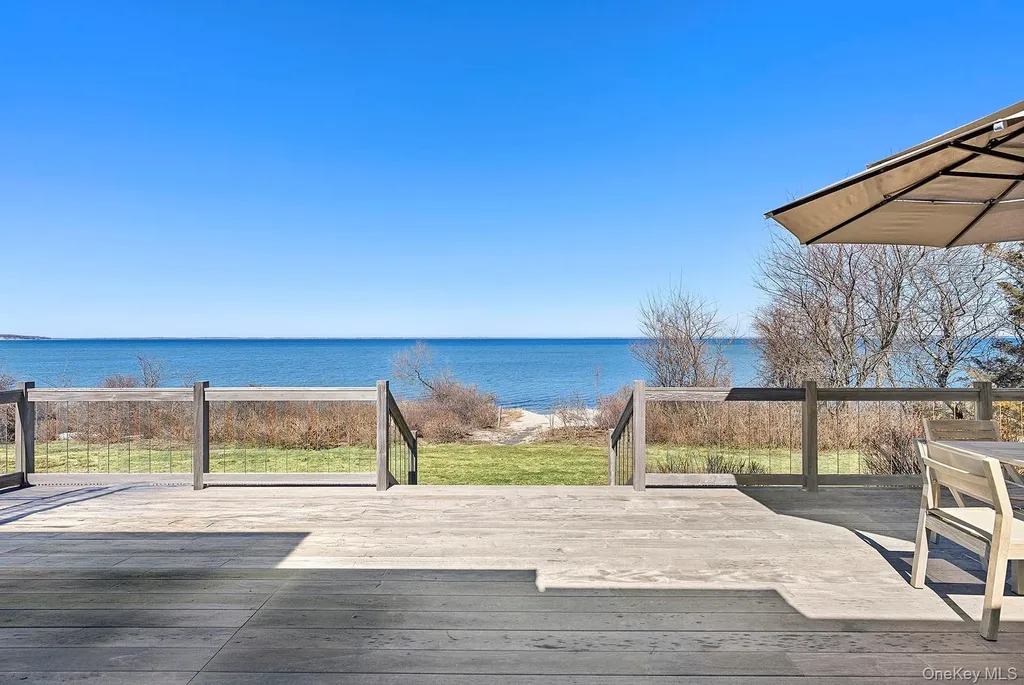 22 Peconic Crescent Hampton Bays NY 11946