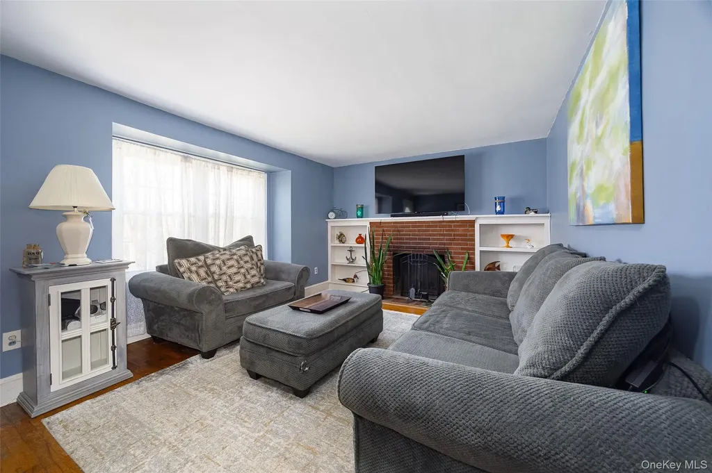14 Van Wert Place Hyde Park NY 12538