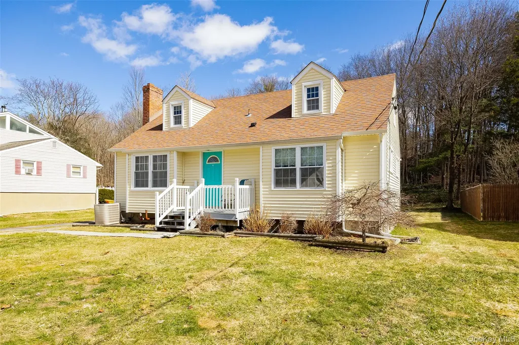 14 Van Wert Place Hyde Park NY 12538