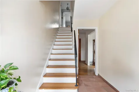 115 Winfred Avenue Yonkers NY 10704