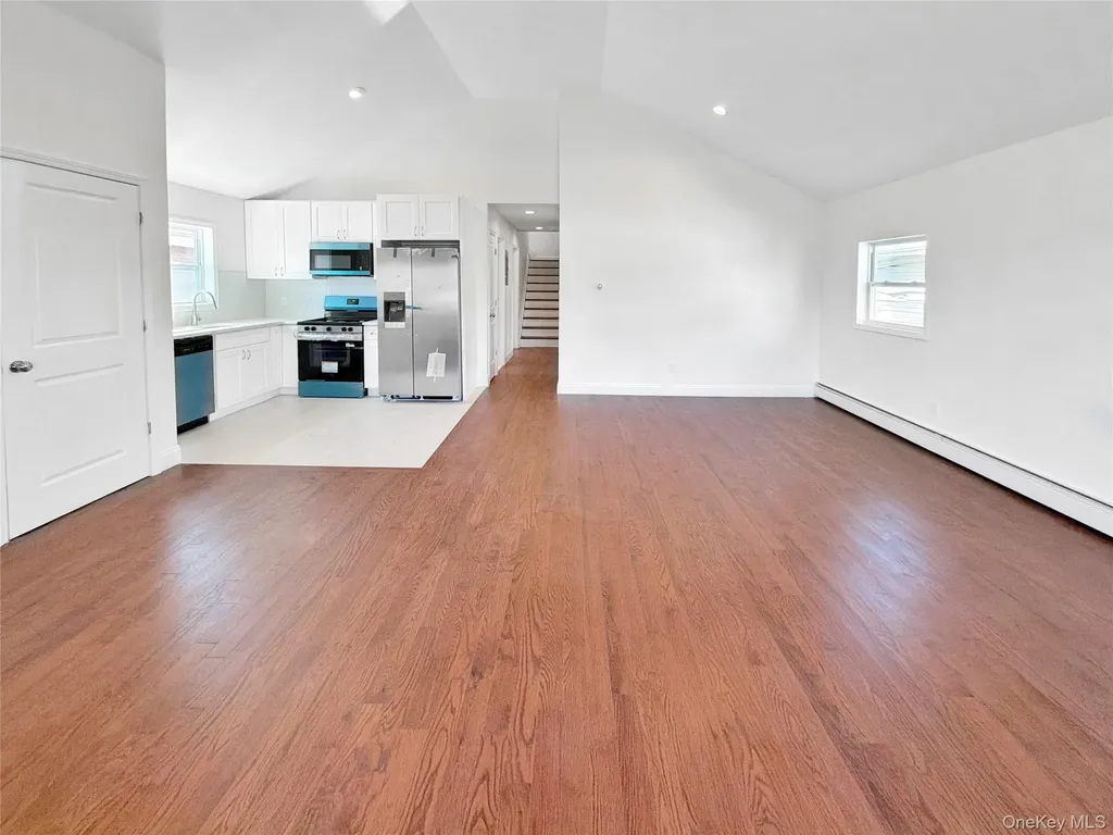 37 Lancaster Place Hempstead NY 11550