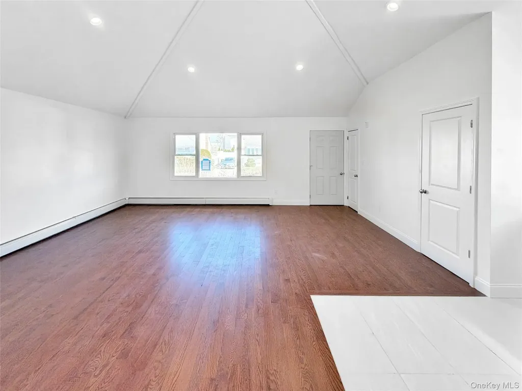 37 Lancaster Place Hempstead NY 11550