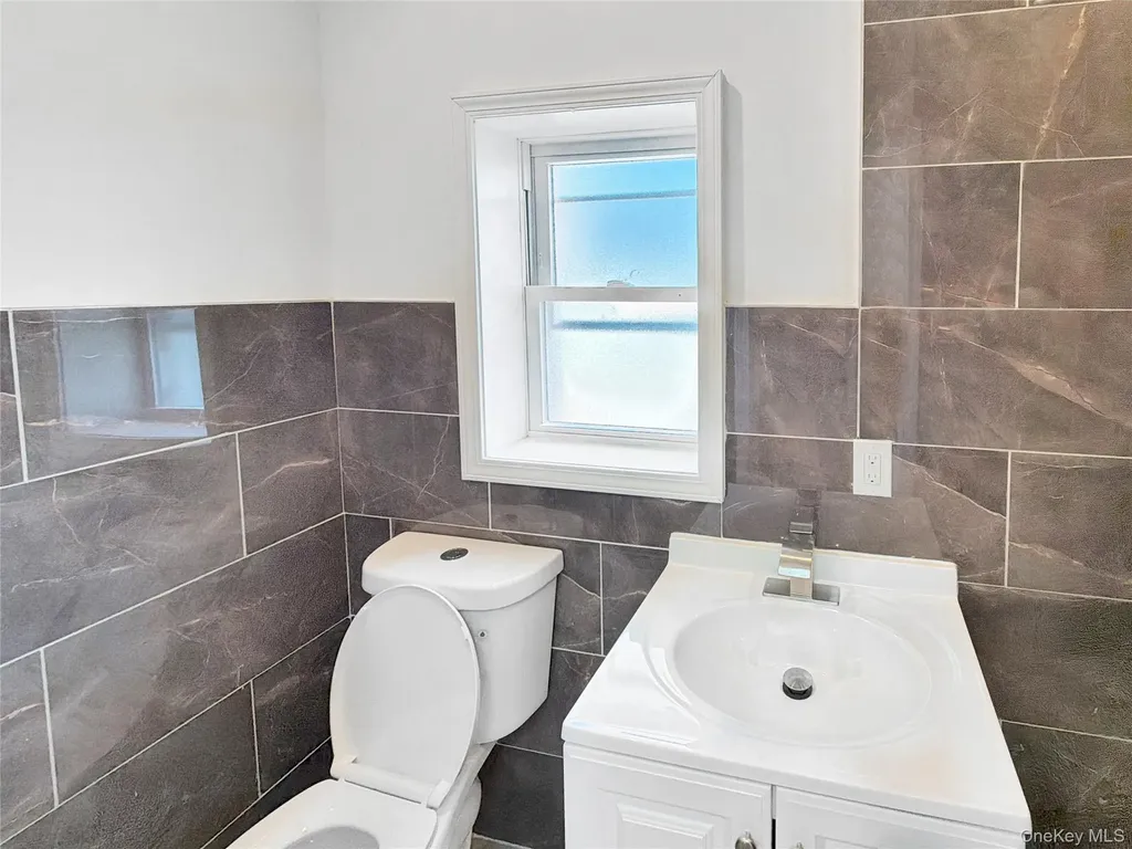 37 Lancaster Place Hempstead NY 11550