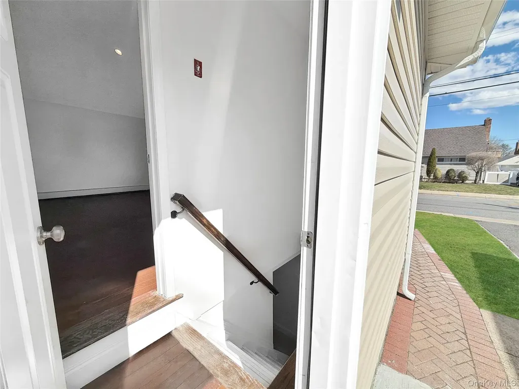 37 Lancaster Place Hempstead NY 11550