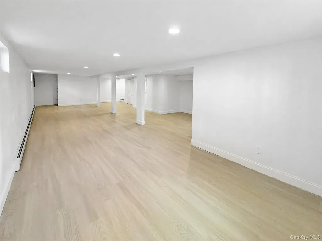 37 Lancaster Place Hempstead NY 11550