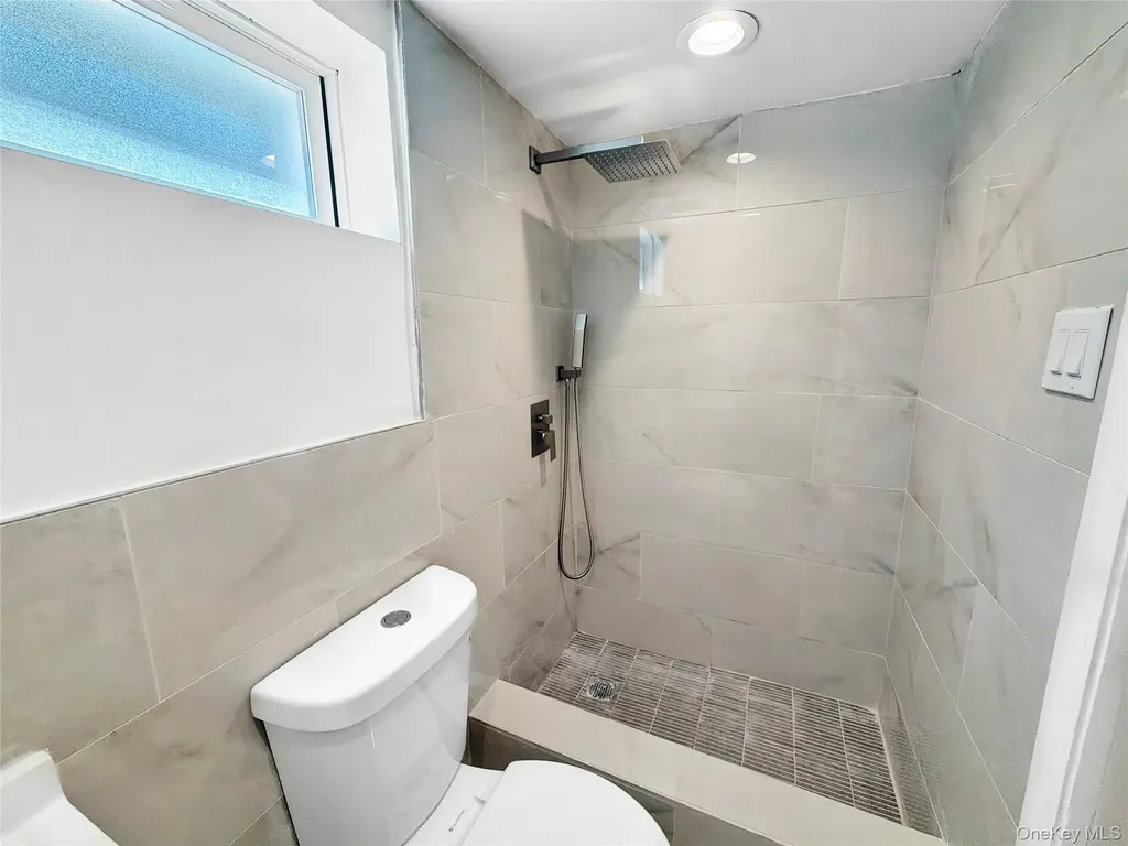 37 Lancaster Place Hempstead NY 11550