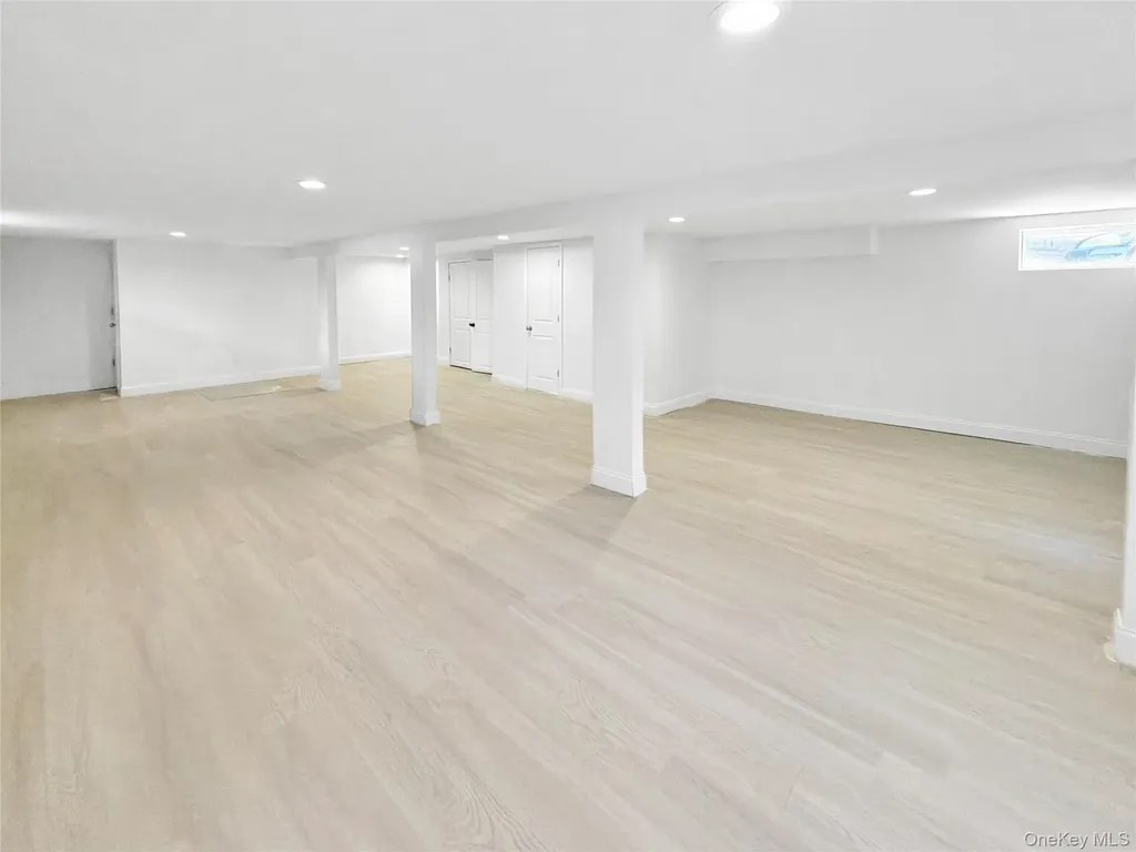 37 Lancaster Place Hempstead NY 11550