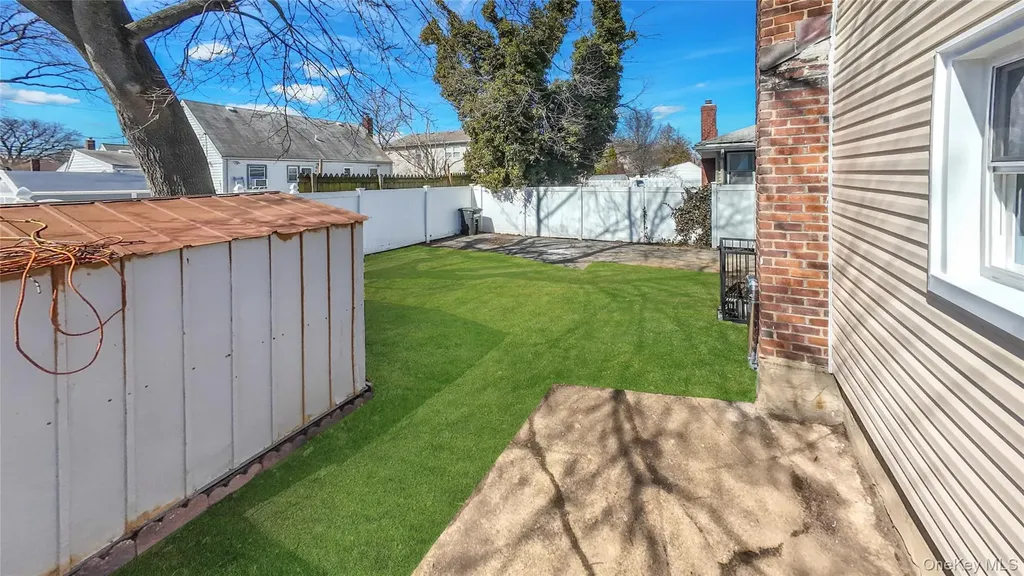 37 Lancaster Place Hempstead NY 11550