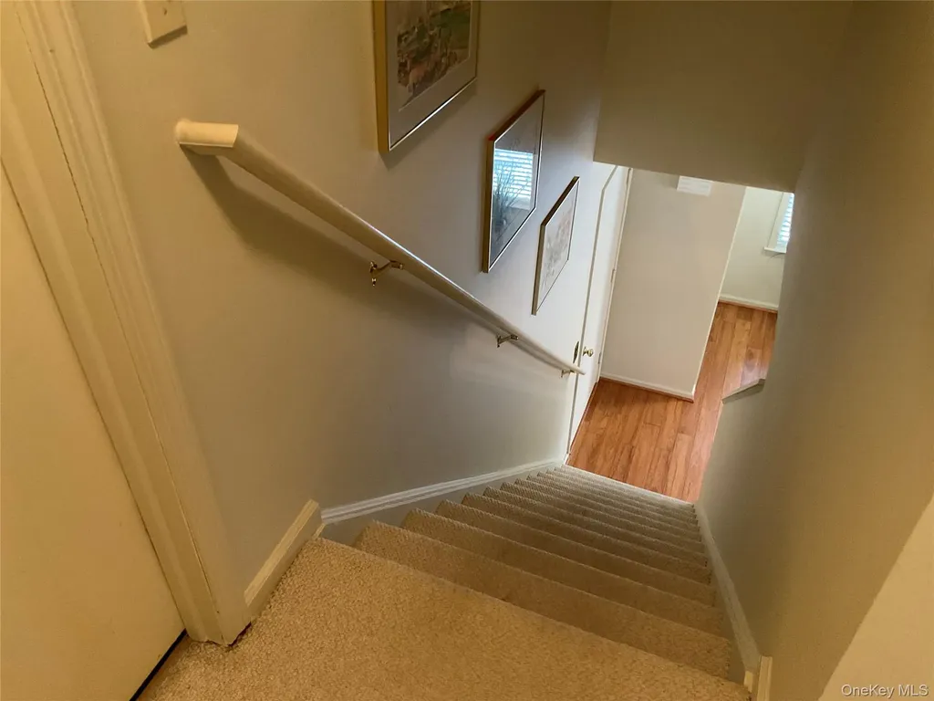17 Tall Tree Lane Poughkeepsie NY 12601