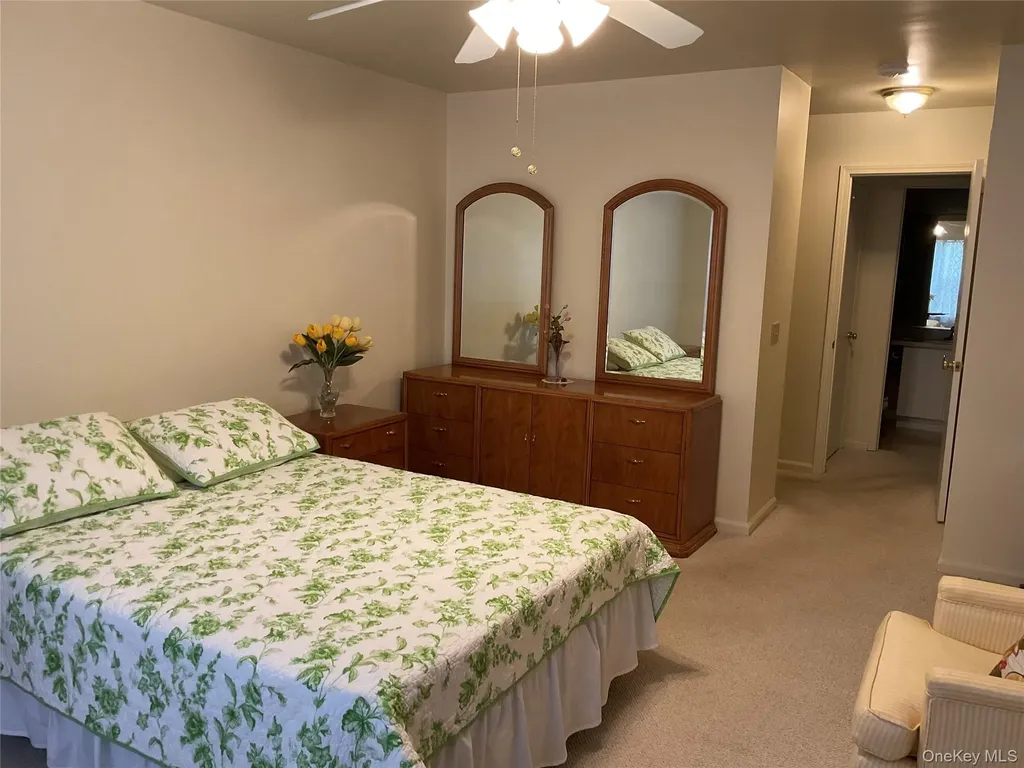 17 Tall Tree Lane Poughkeepsie NY 12601