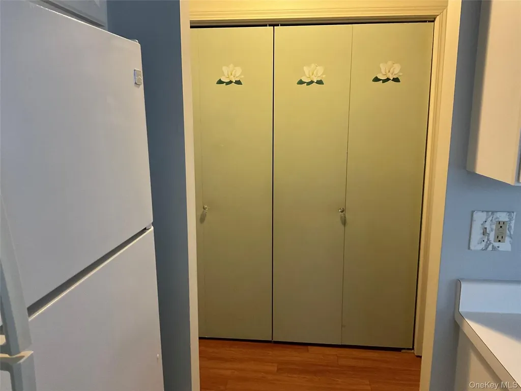17 Tall Tree Lane Poughkeepsie NY 12601