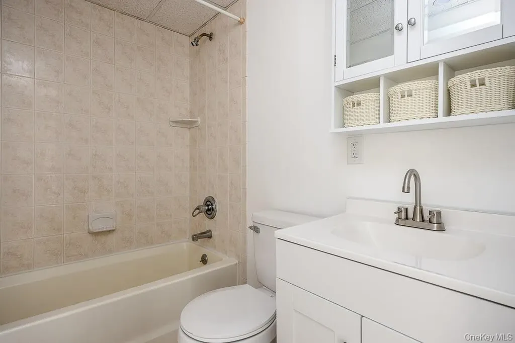 506 Fox Run Lane Carmel NY 10512